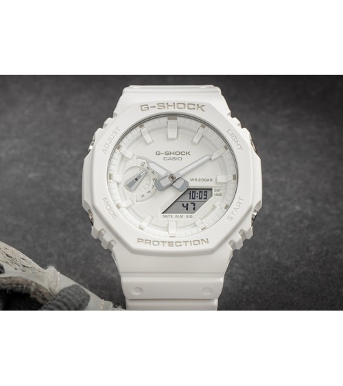 Reloj Casio G-SHOCK blanco GA-2100-7A7ER